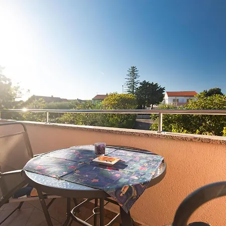 1-Bedroom Apartment In Krk - Steps From The Beach! Krk Town Exteriör bild