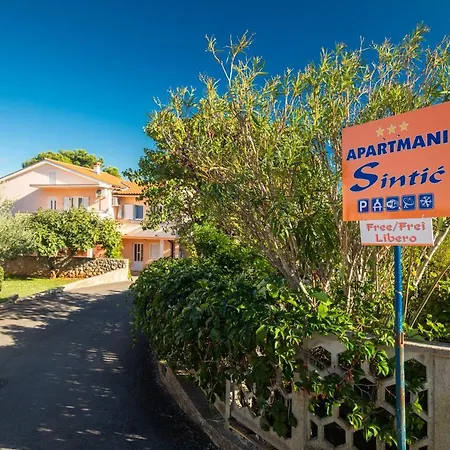 1-Bedroom Apartment In Krk - Steps From The Beach! Krk Town Exteriör bild